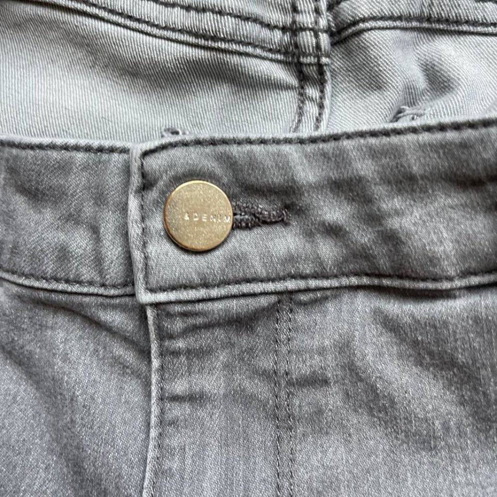 H&M Women's Gray Jeans size 33 Pre-owned Very Good - Picture 3 of 5